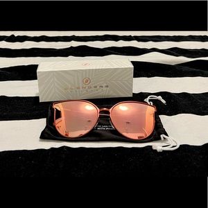Blenders “Nova Star” Woman’s Sunglasses